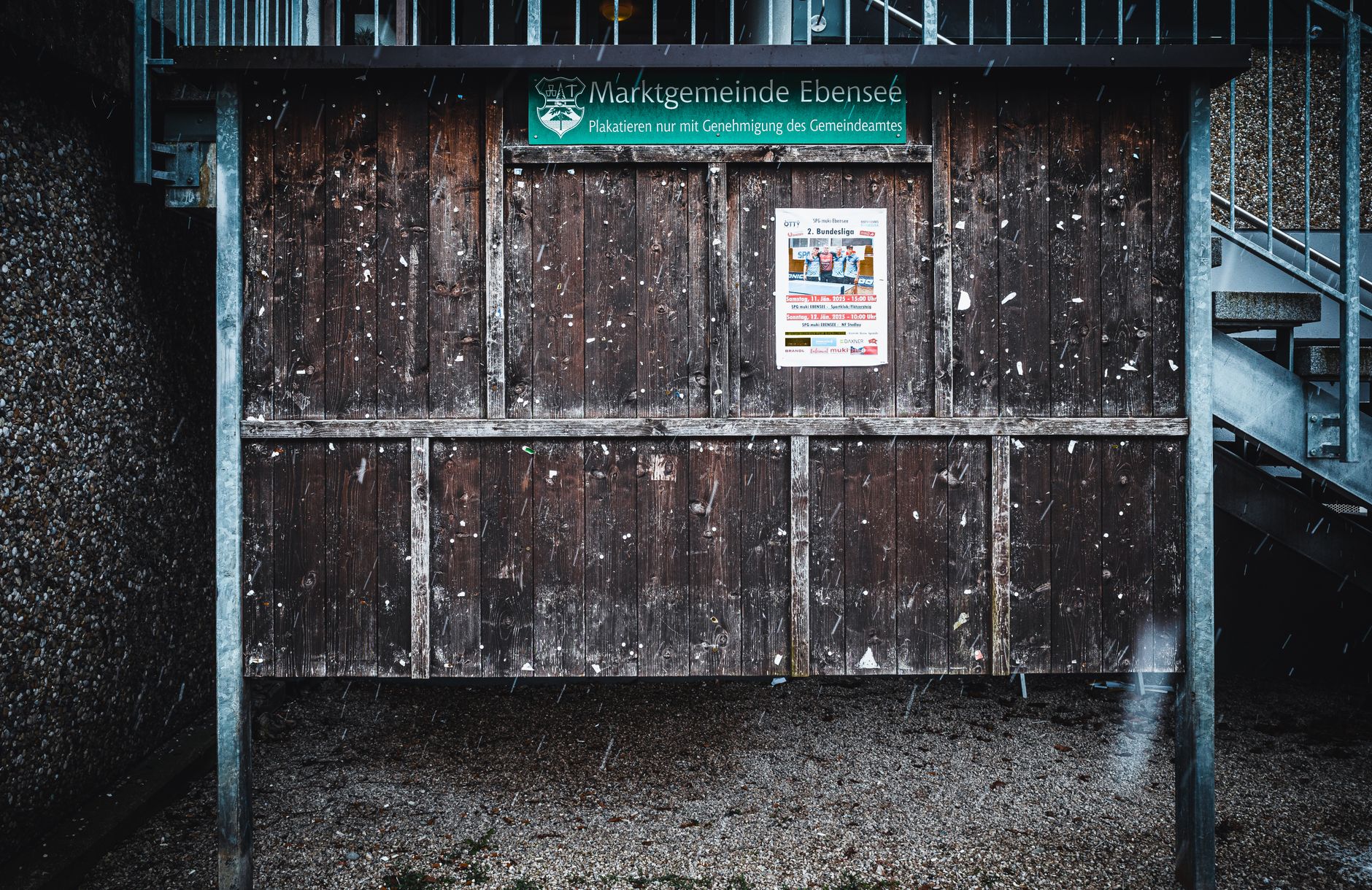 Ilustracja: Community Noticeboard Planning Rules UK: The Complete G Community Noticeboard Planning Rules UK: The Complete Guide for Local Groups - zdjecie w tresci